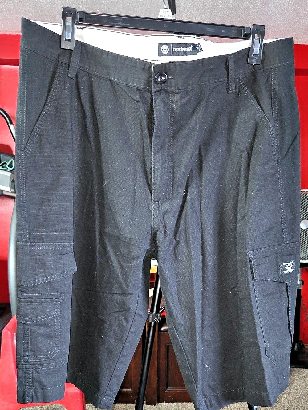 Akademiks  Size 42 Waist Cargo Men Shorts